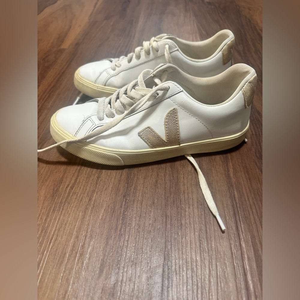 Veja Women's Cream and Gold Sneakers - Picture 4 of 11